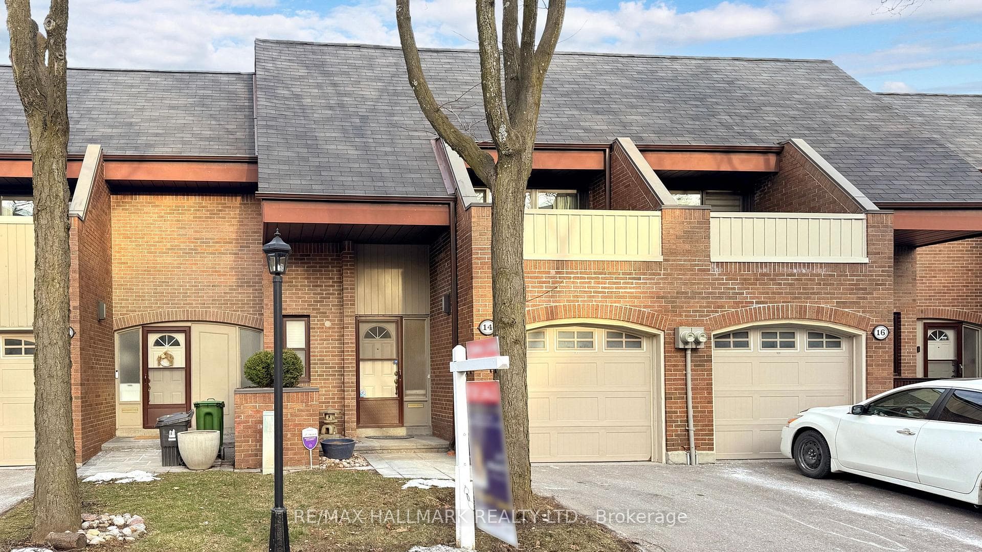 14 Flaming Roseway N/A photo 1