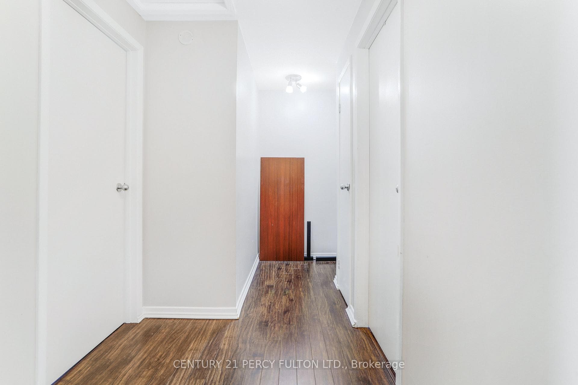 17 Robbie Crescent photo 18