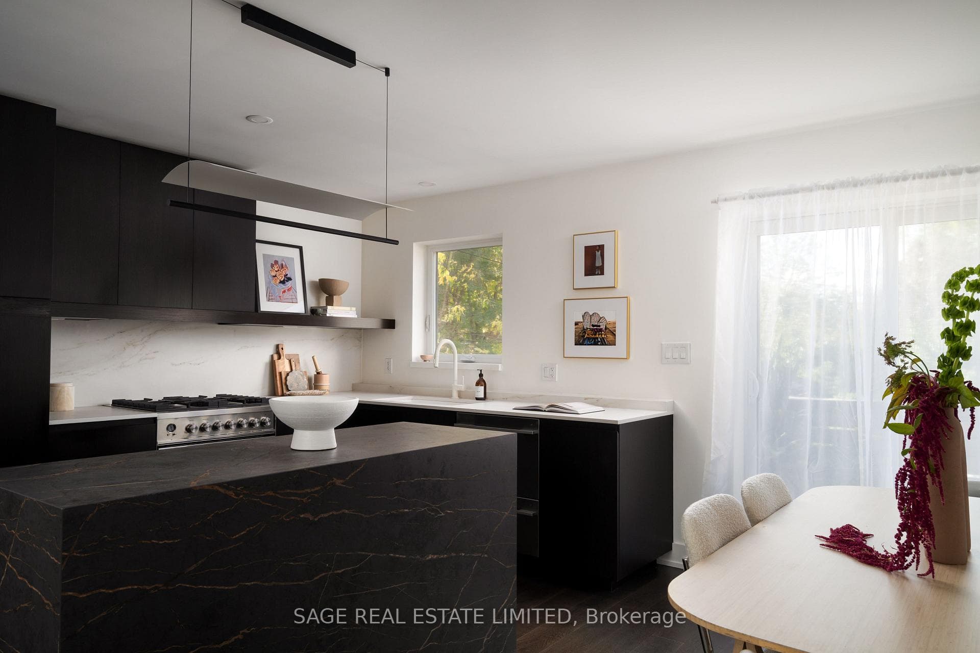 276 Oakwood Avenue photo 1
