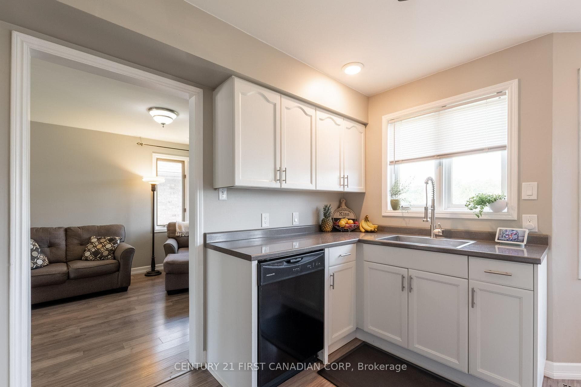 90 Milan Place photo 12