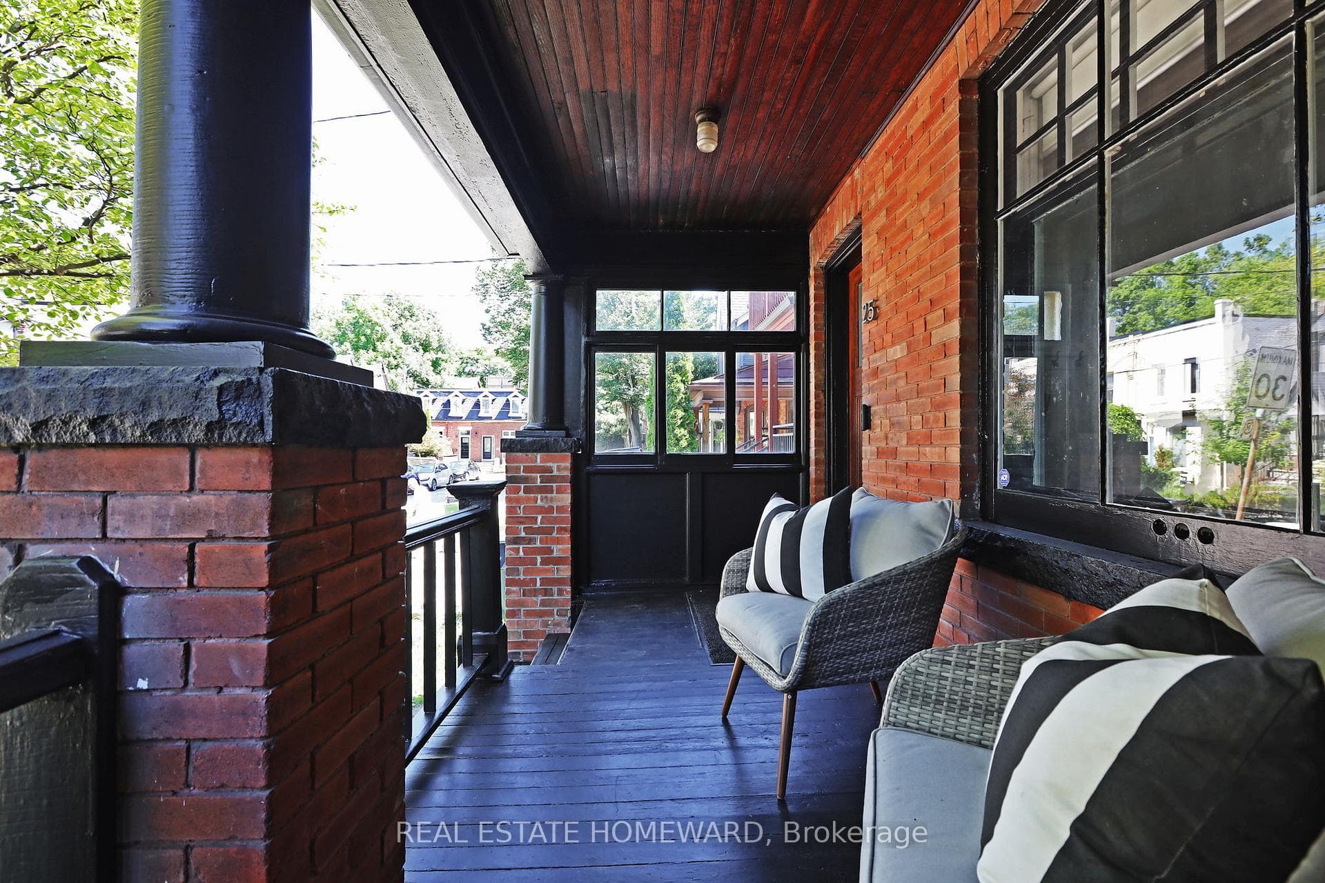 25 Saunders Avenue photo 39