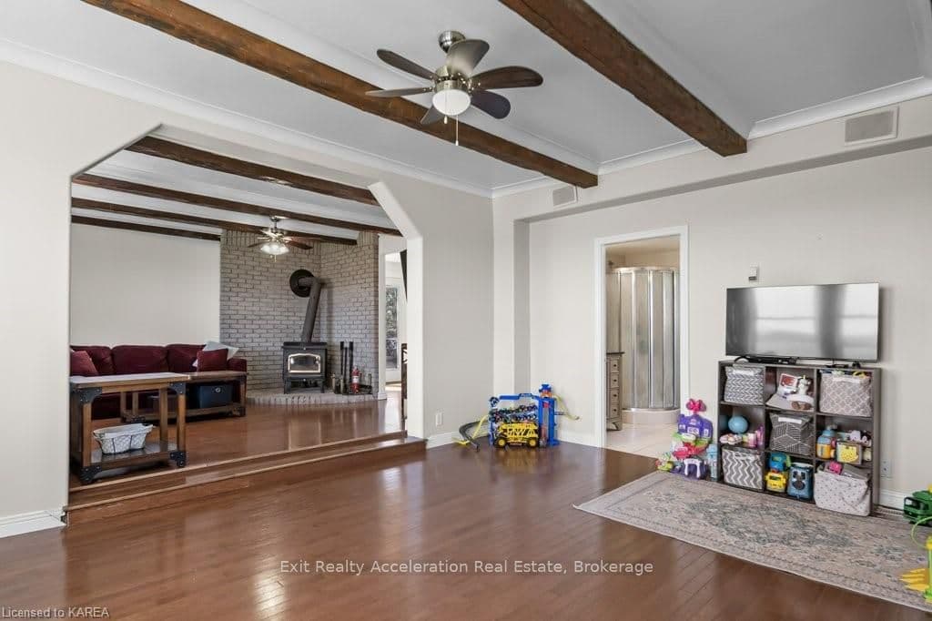 353 WOODCOCK Street photo 5