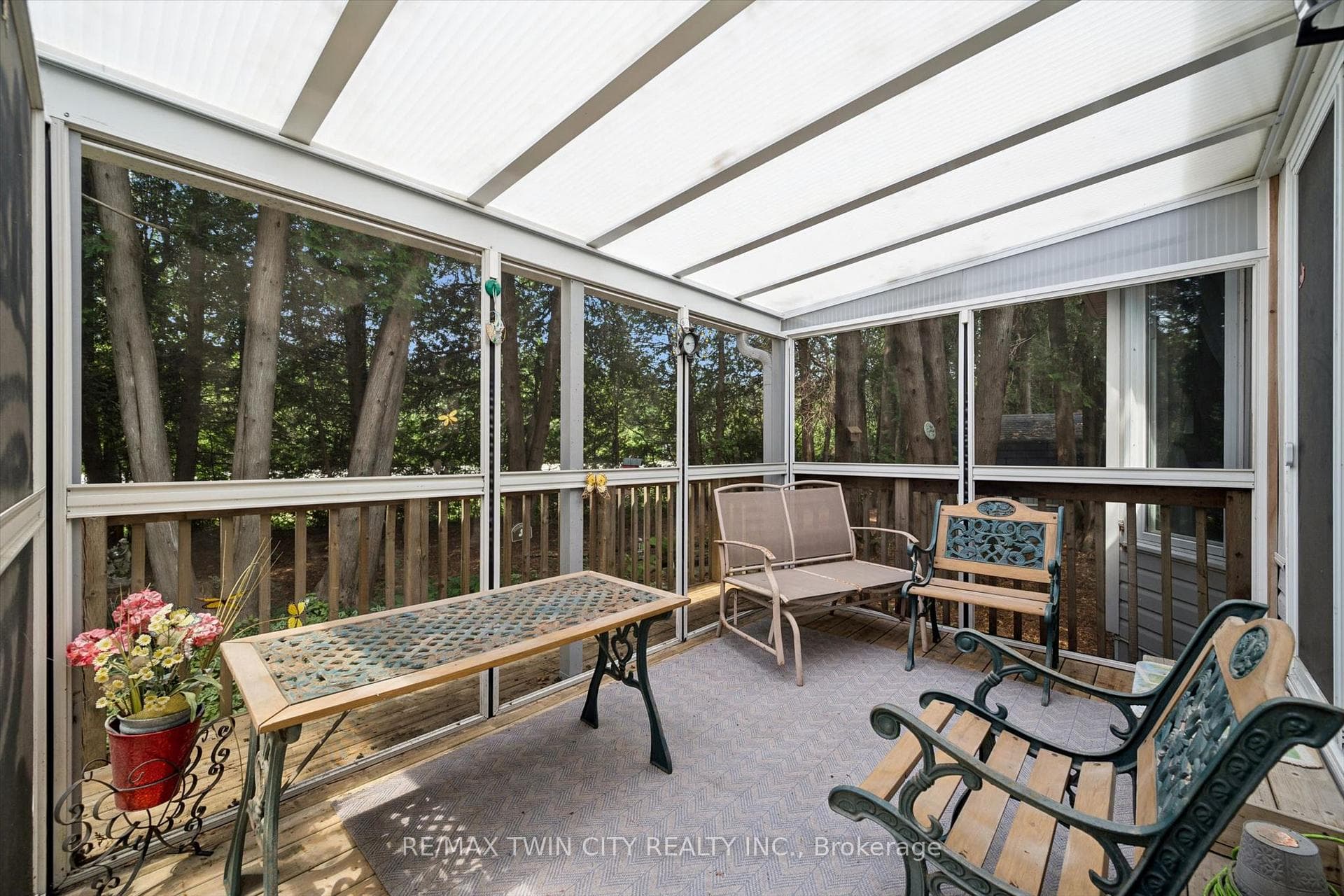 4 Spruce Avenue photo 18