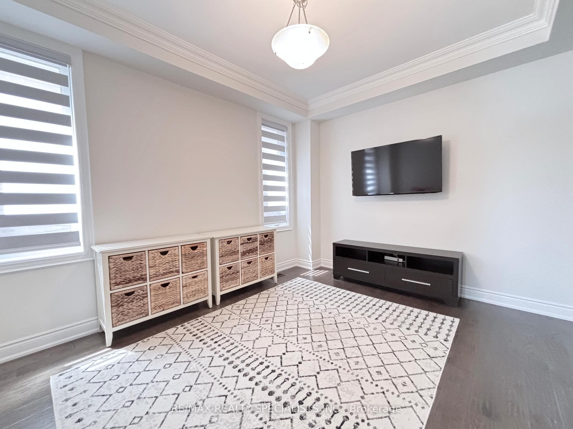 124 Edgar Bonner Avenue photo 4