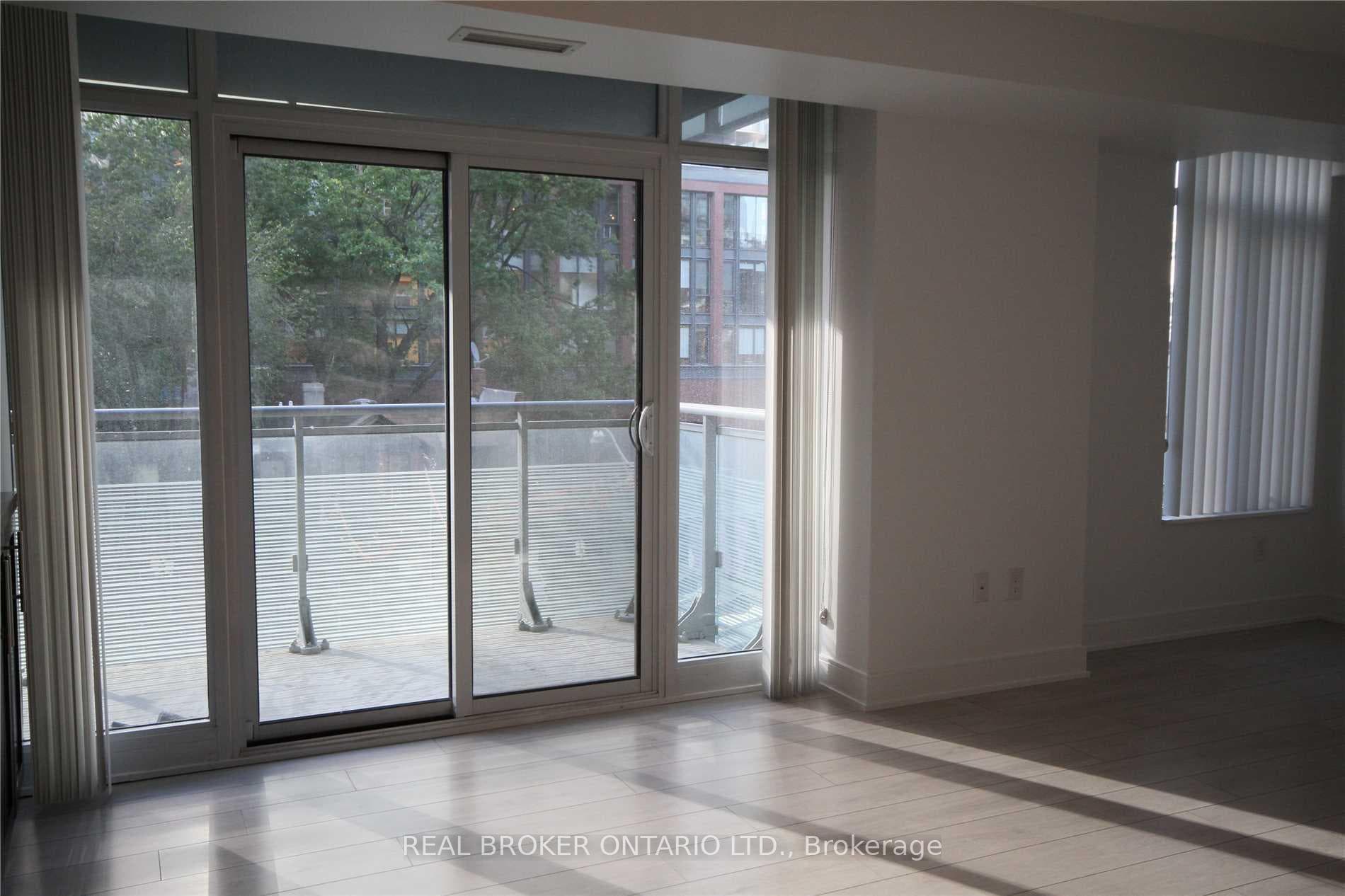 525 Adelaide Street Unit 325 photo 7