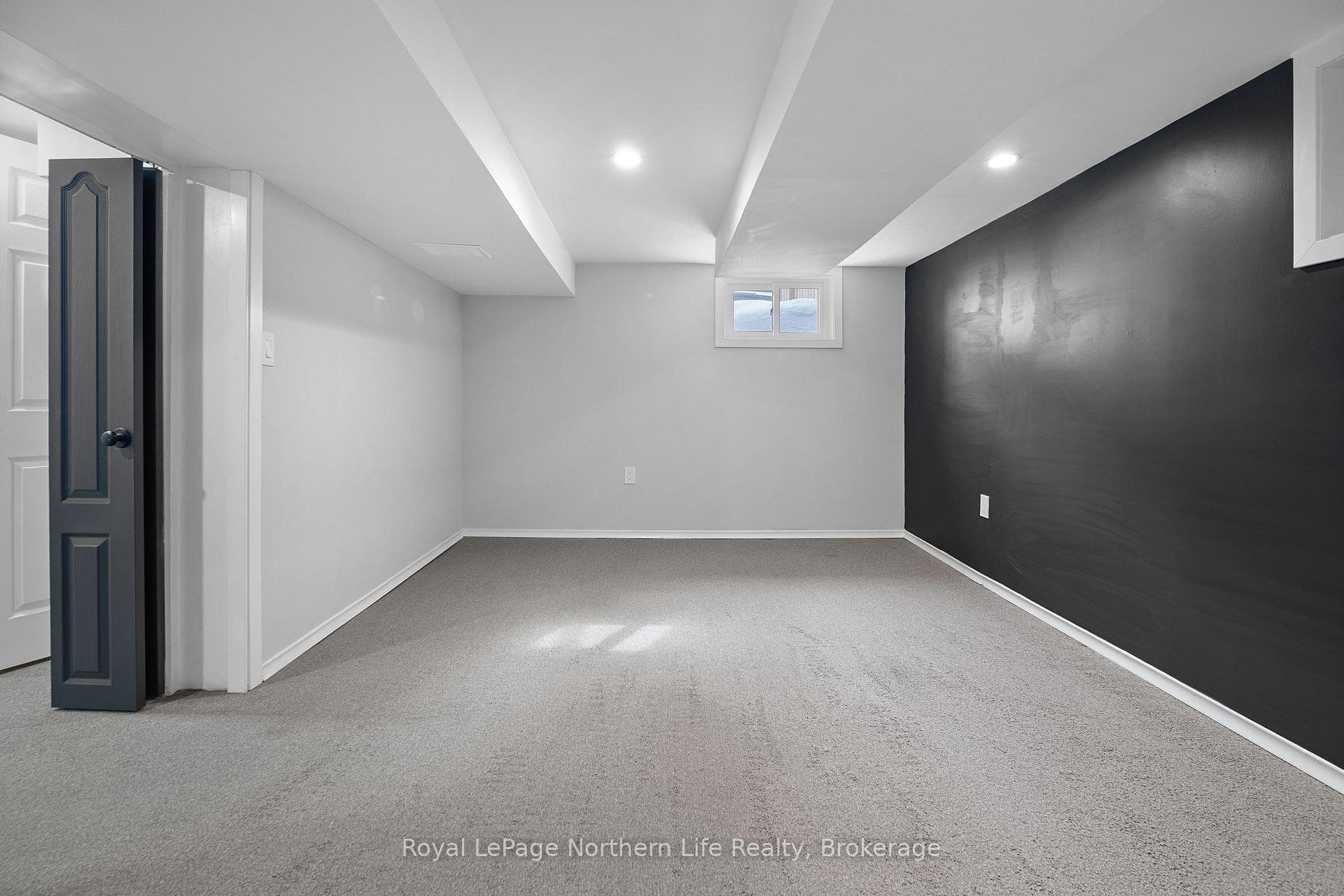 265 Lakeside Drive photo 32