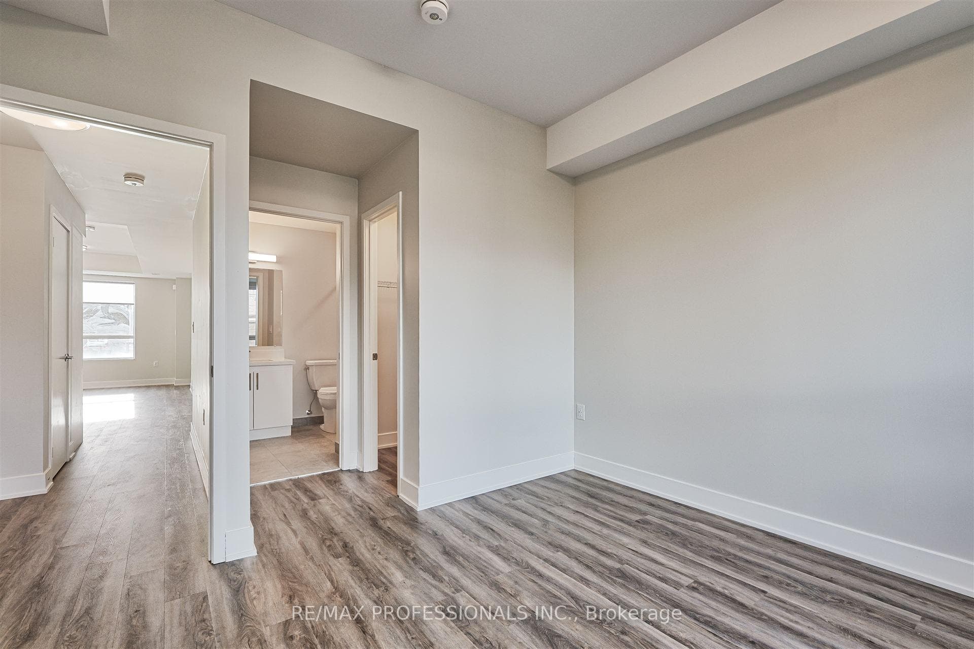 62 Dixfield Drive Unit 113 photo 14