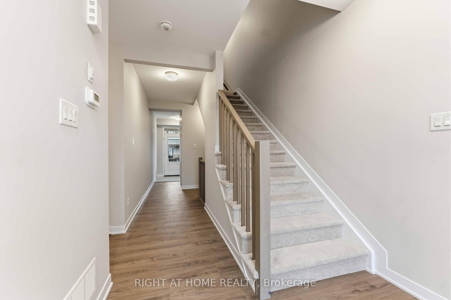 Hall/Stairs