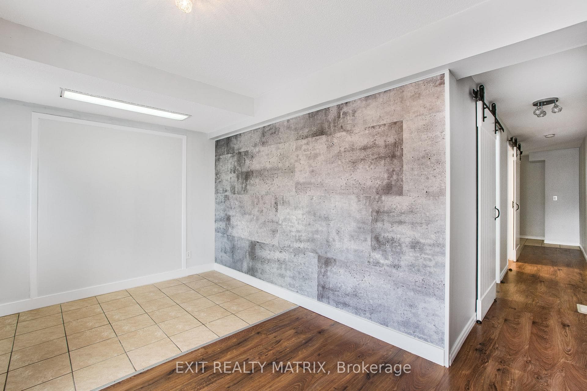 1053B KING Street photo 6