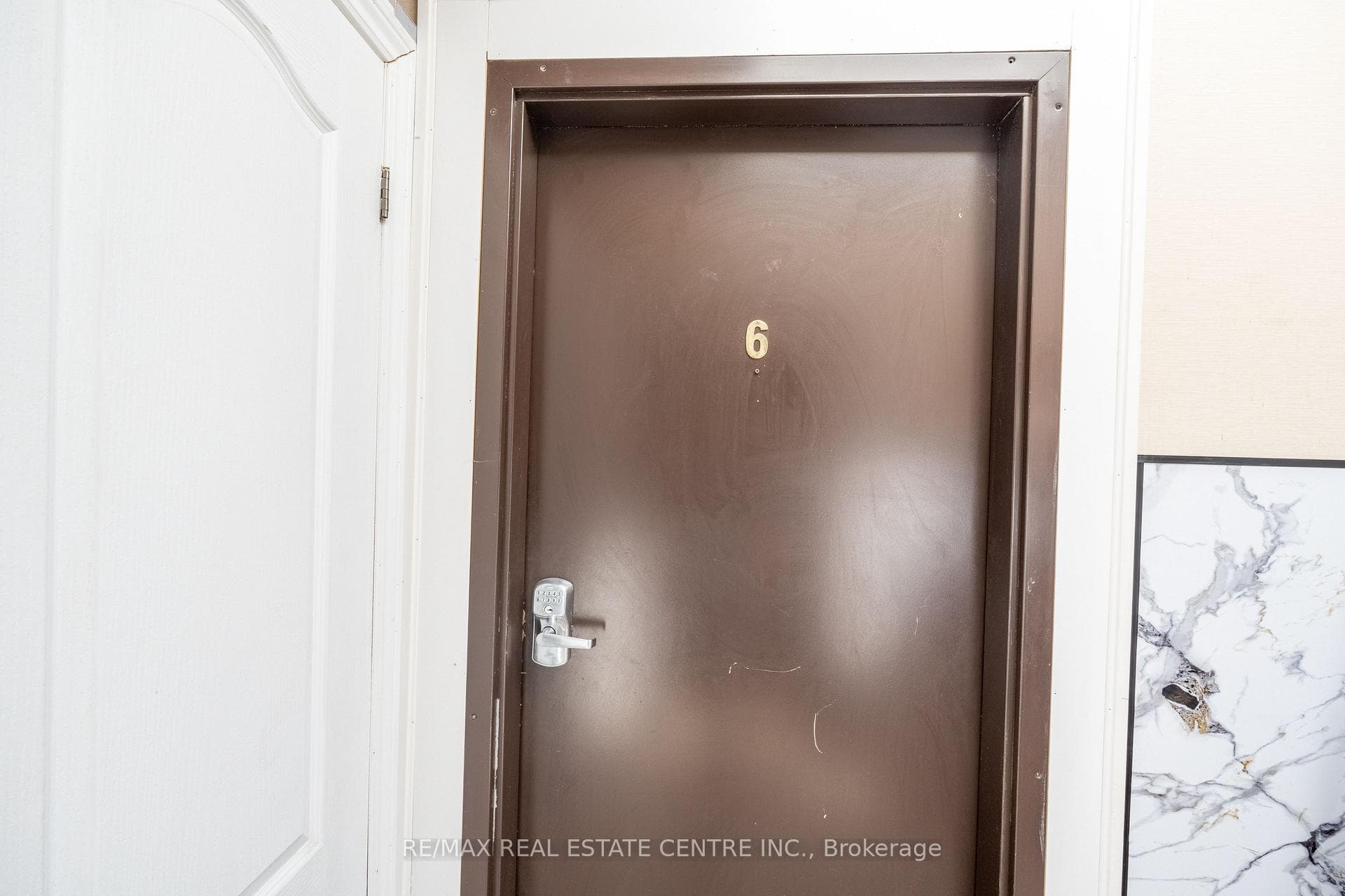 1139-1175 University Avenue photo 41