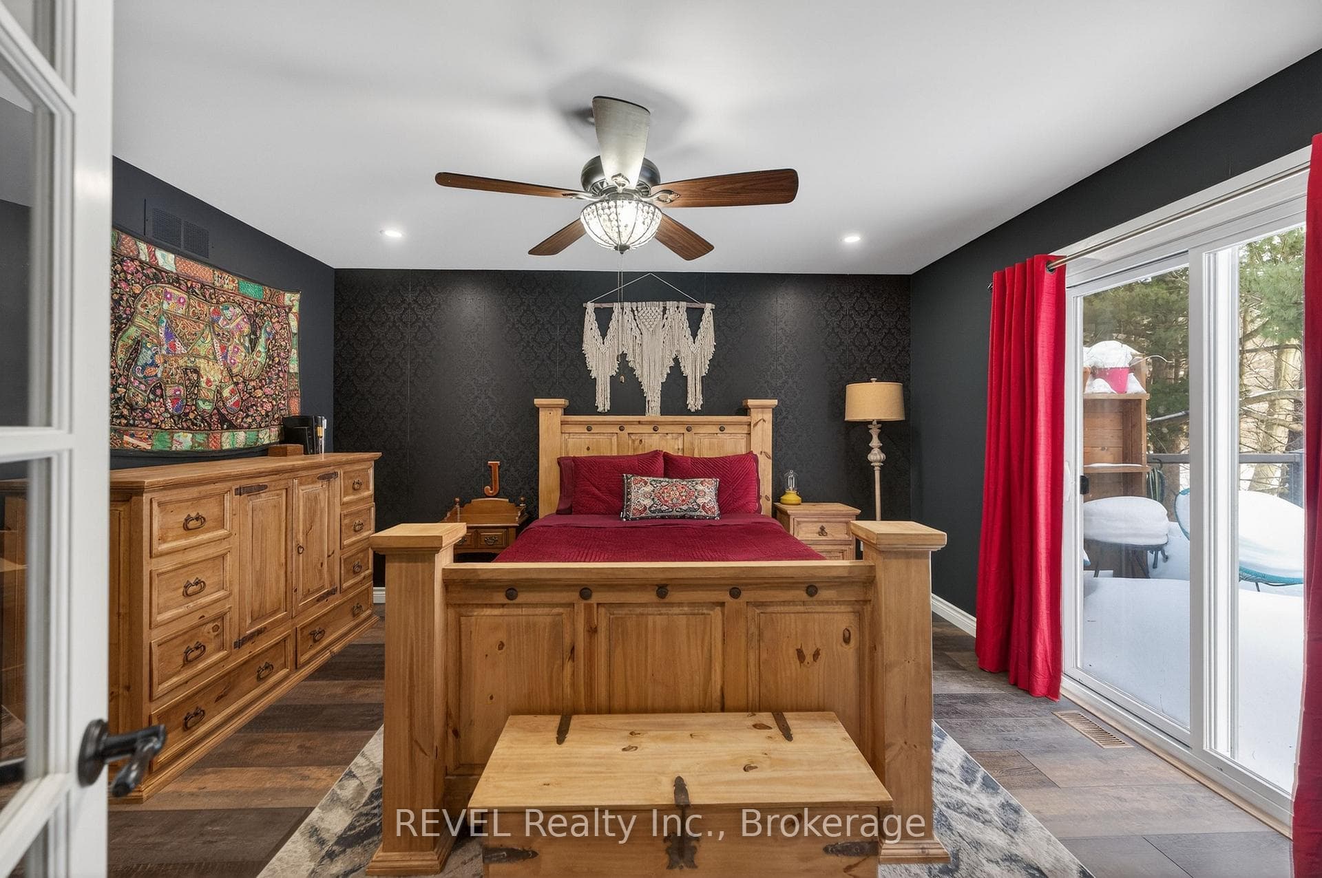 573 CANBORO Road photo 27