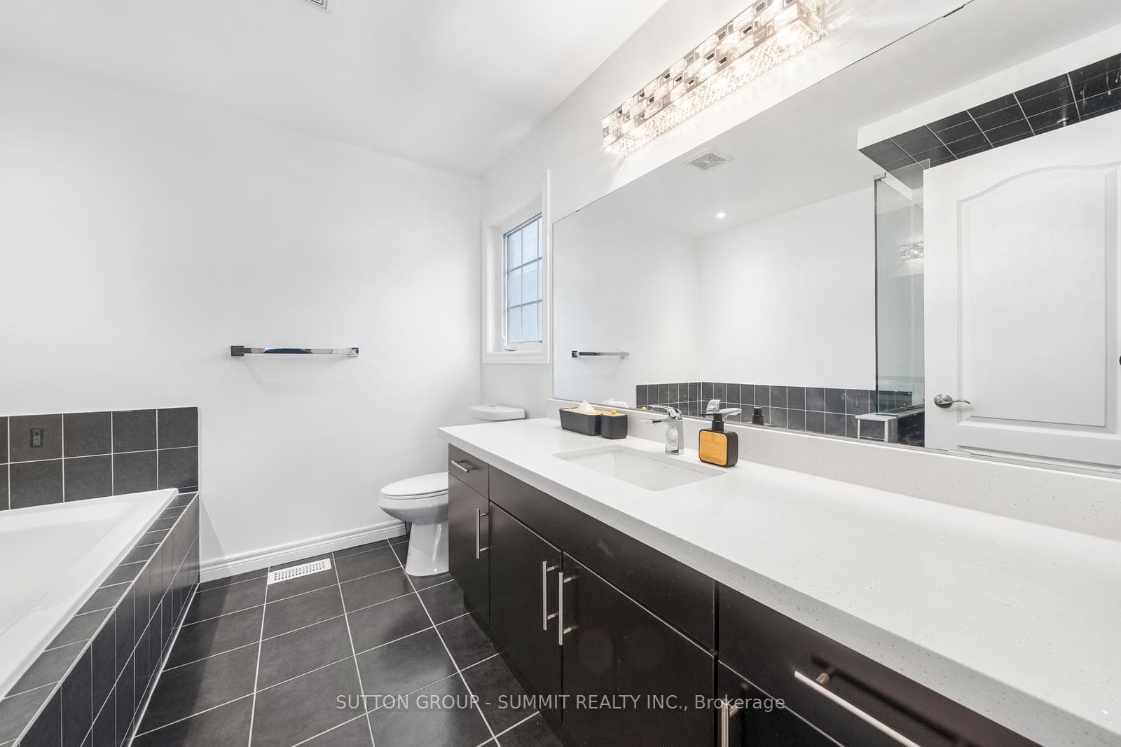 2 WESTMORE Street photo 20