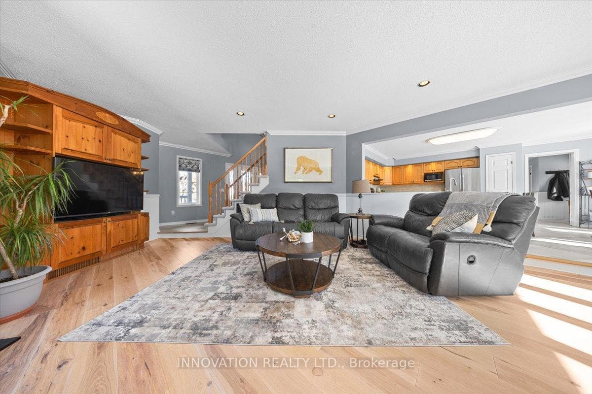 5770 Lombardy Drive photo 17