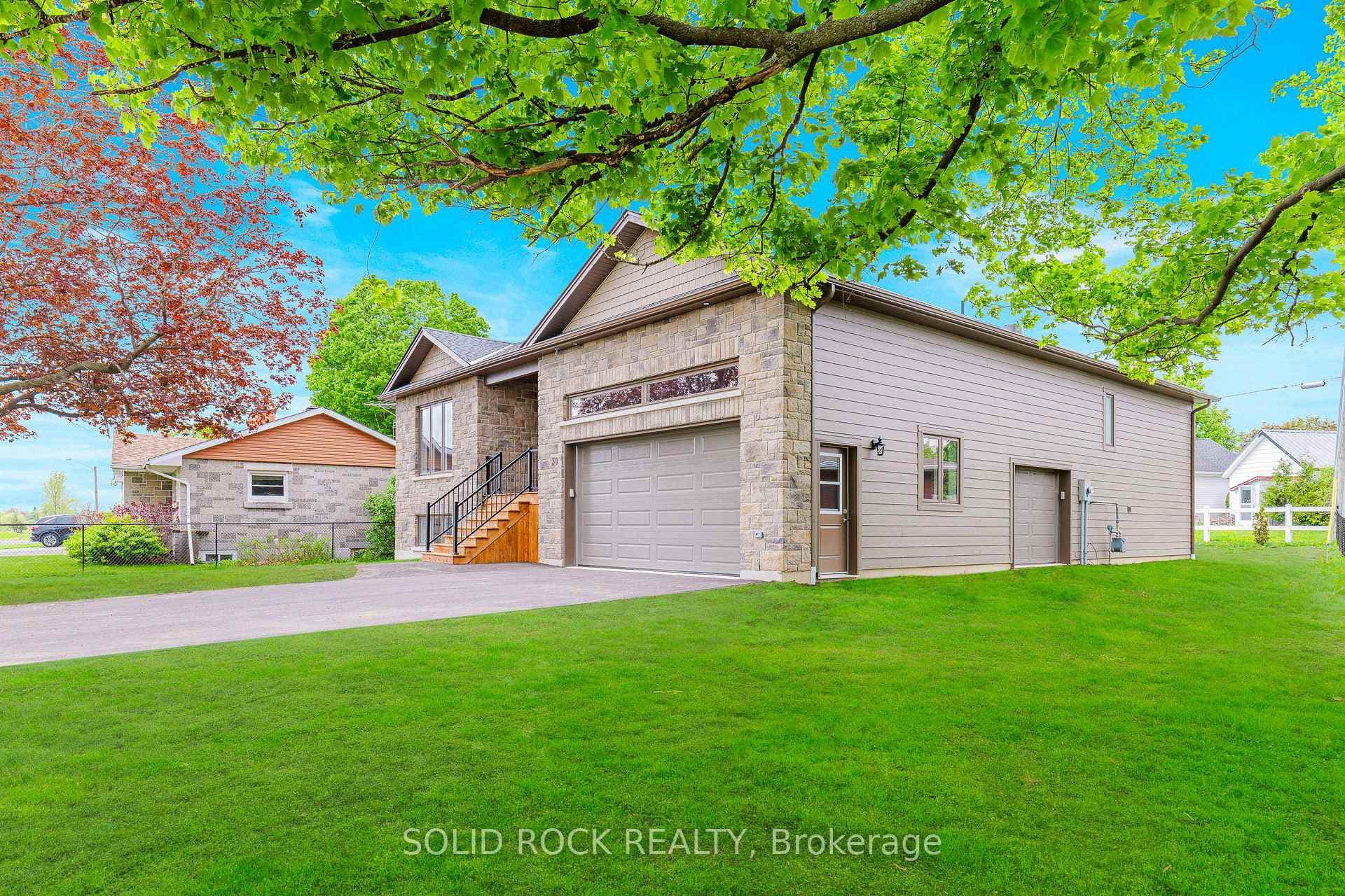 30 Lakeview Drive photo 3