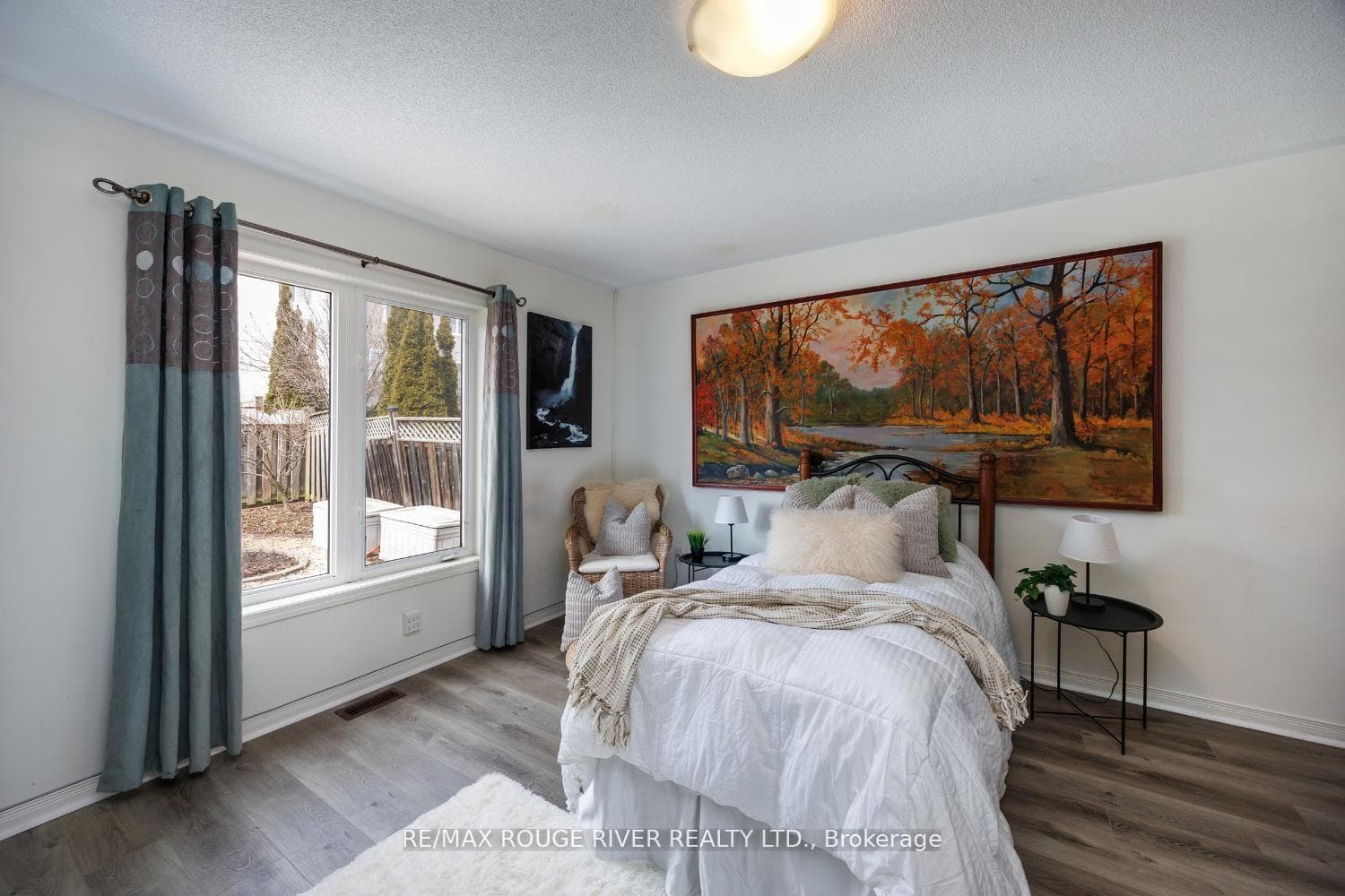 1196 Stire Street photo 18