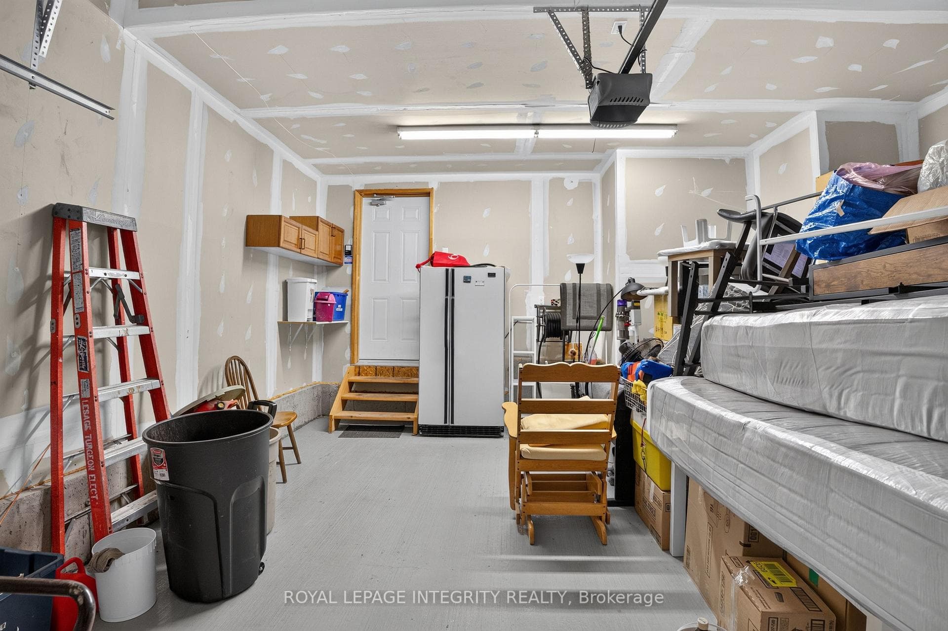275 Kiwanis Court photo 31