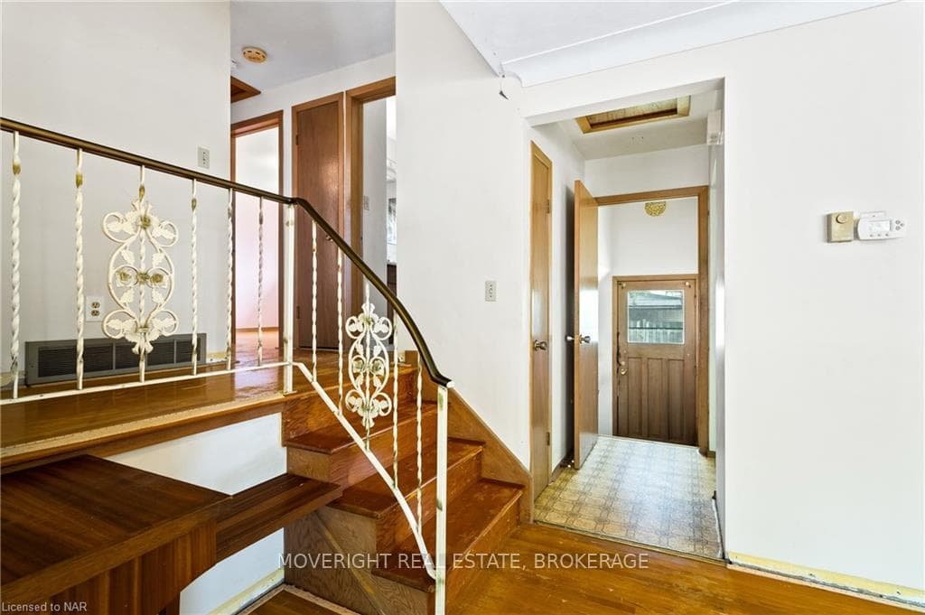 16 REXLEIGH Crescent photo 20
