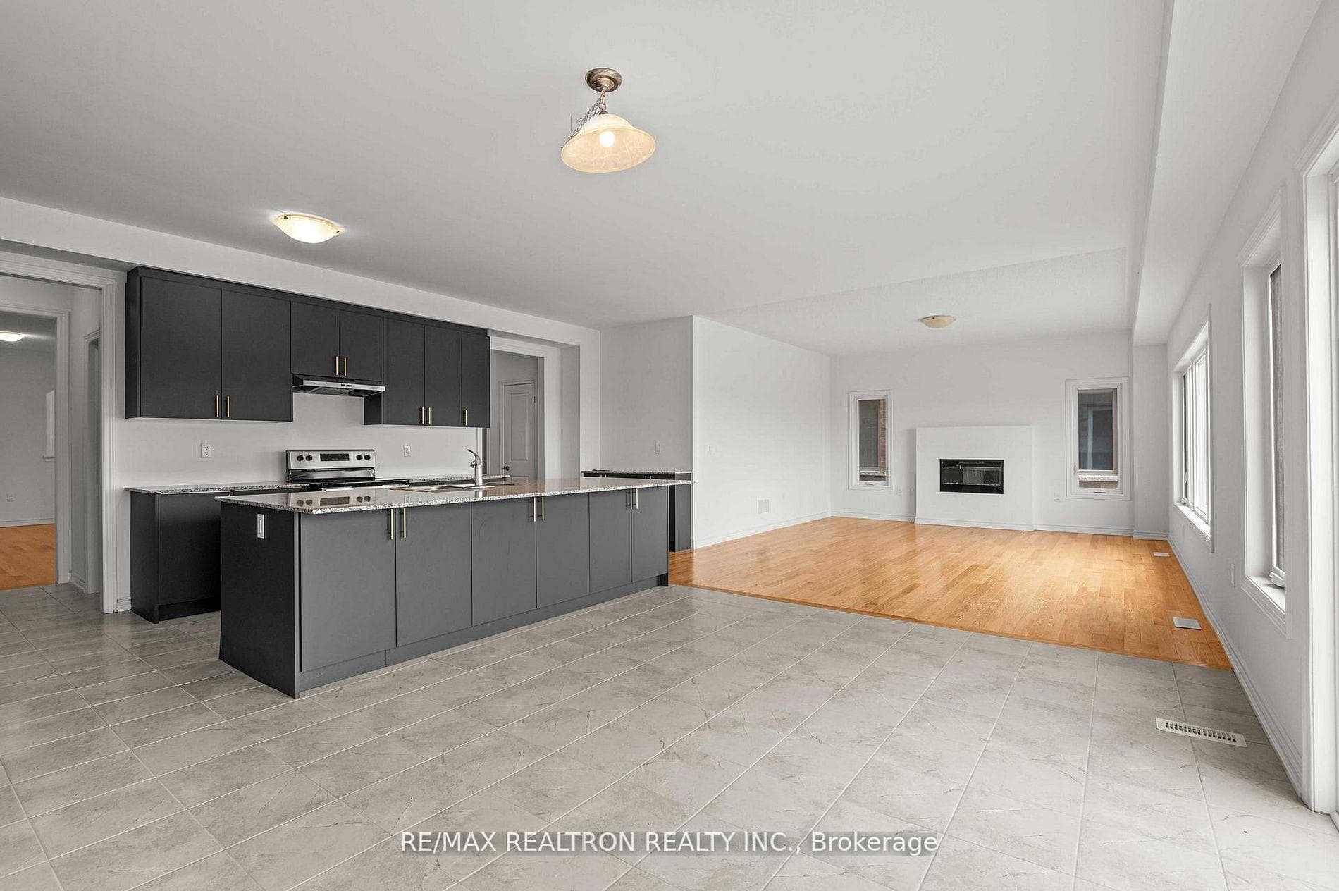 434 Vandusen Avenue photo 11