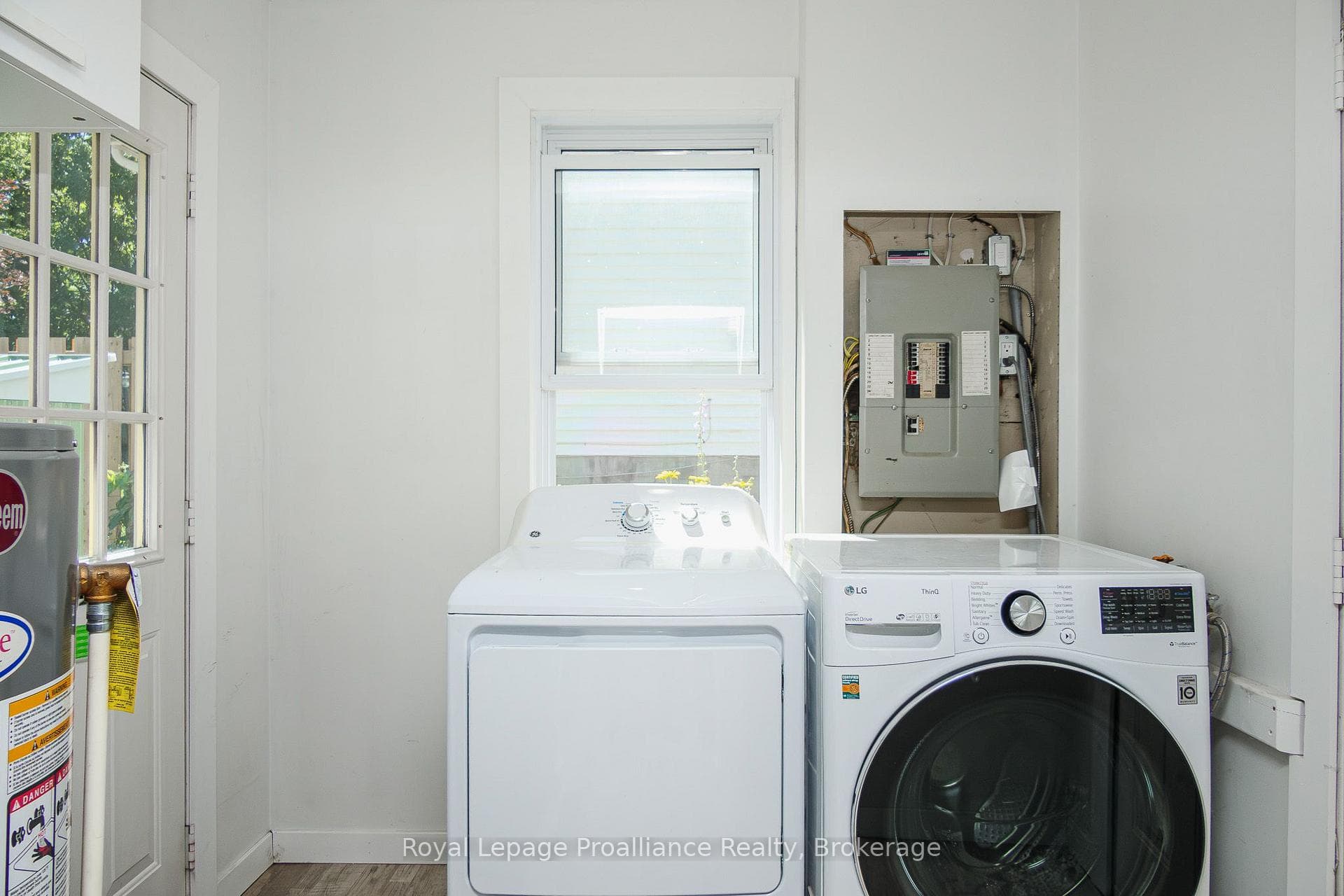 45 Valleyview Crescent photo 26