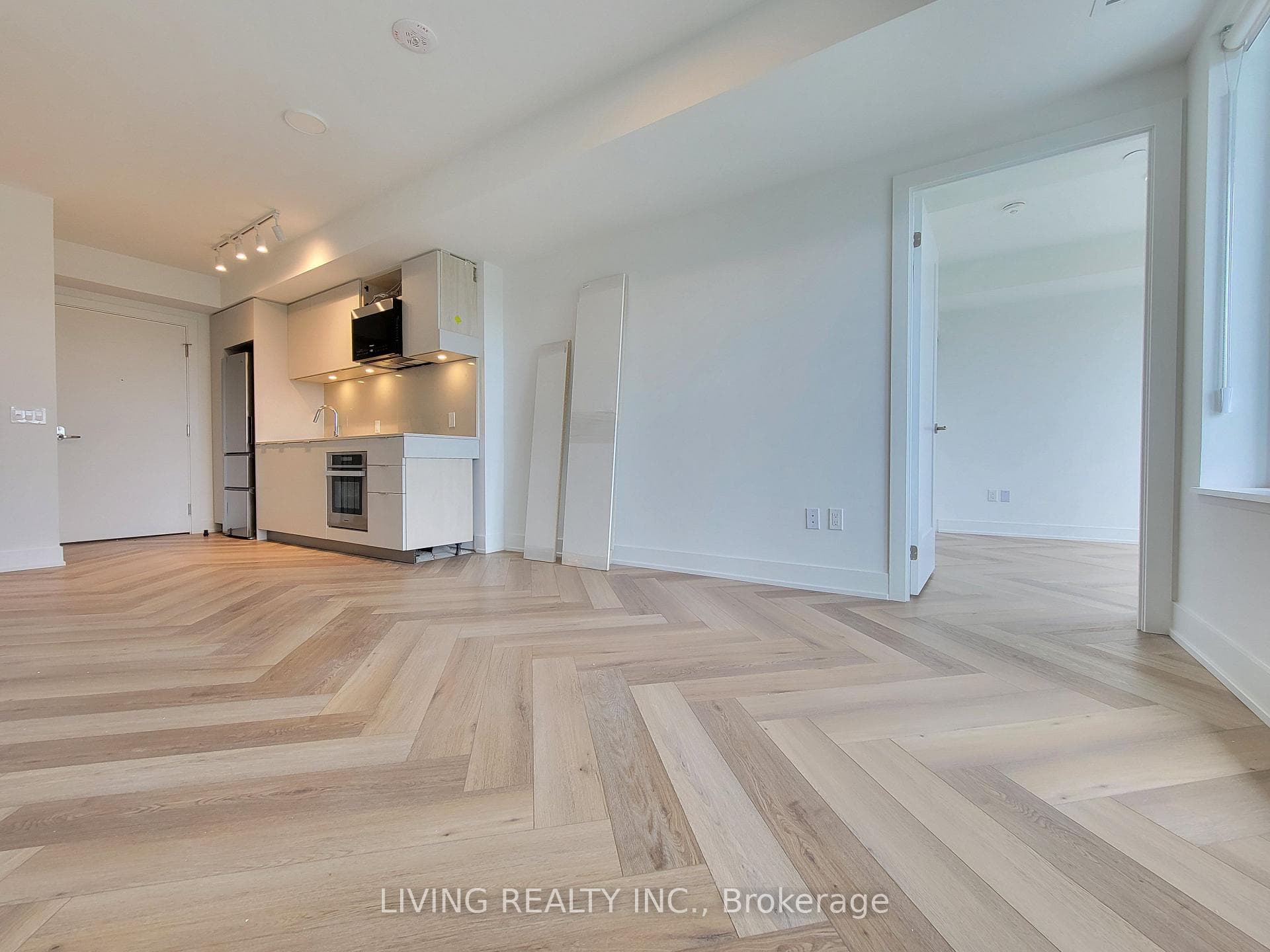 8 Cedarland Dr Drive Unit 1809 photo 5