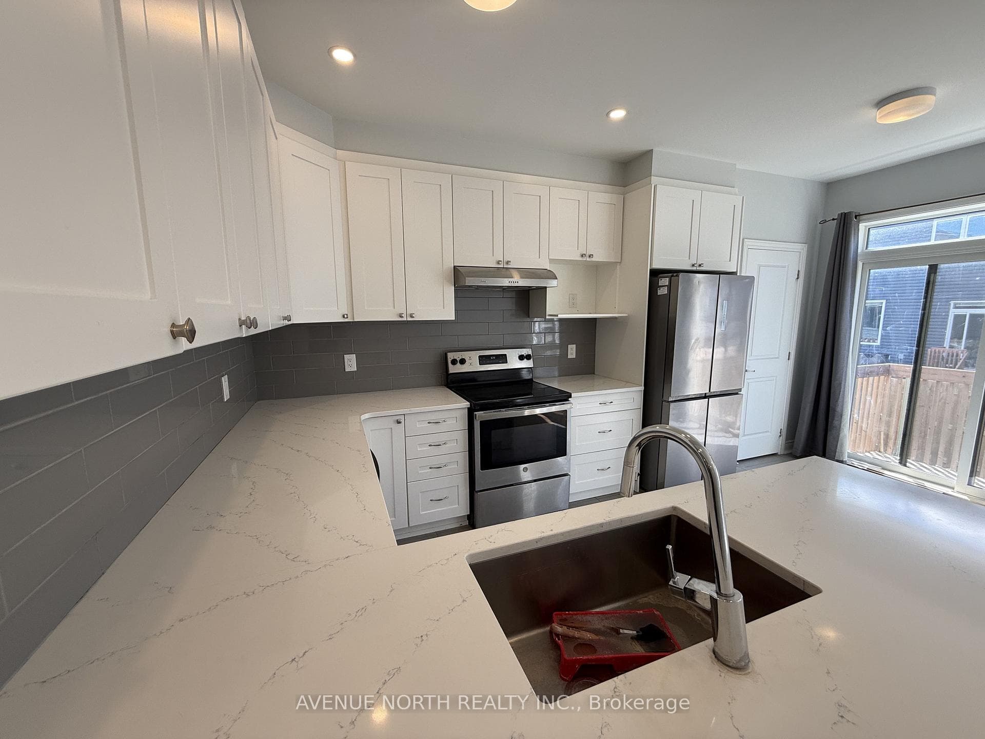 569 Rye Grass Way photo 11