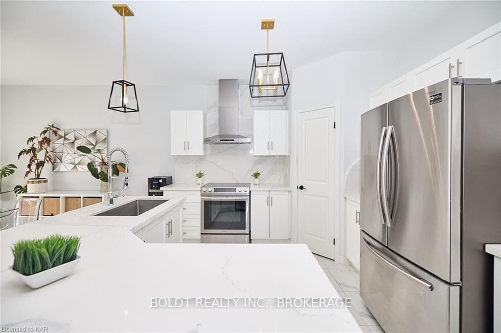127 DENNIS Drive photo 10