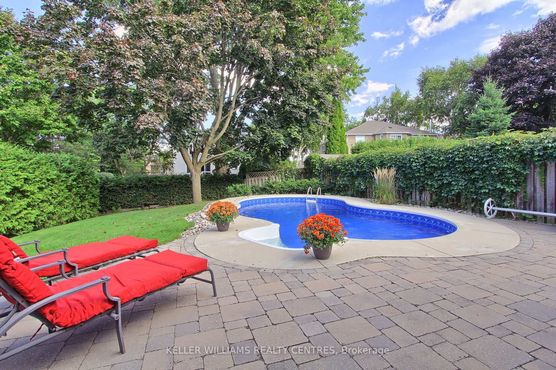279 Brimson Drive photo 37