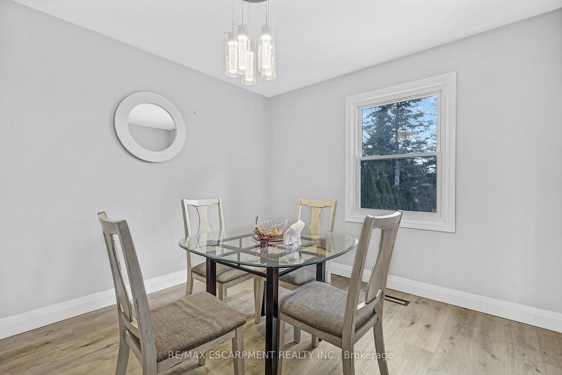 237 East 19th Street photo 9