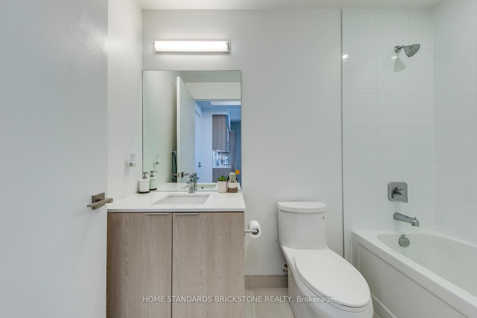 50 Ordnance Street Unit 2212 photo 17