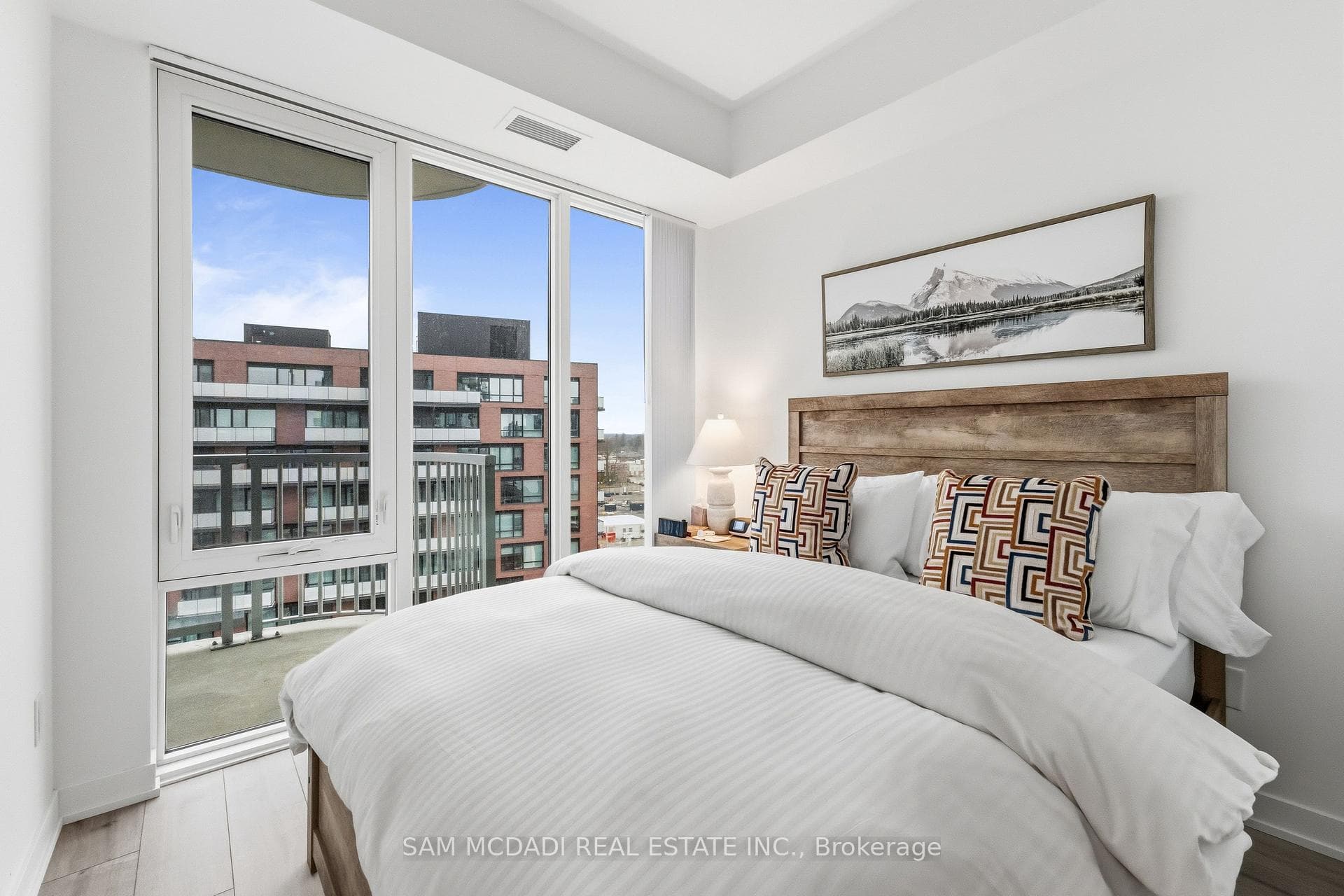 220 Missinnihe Way Unit 912 photo 16