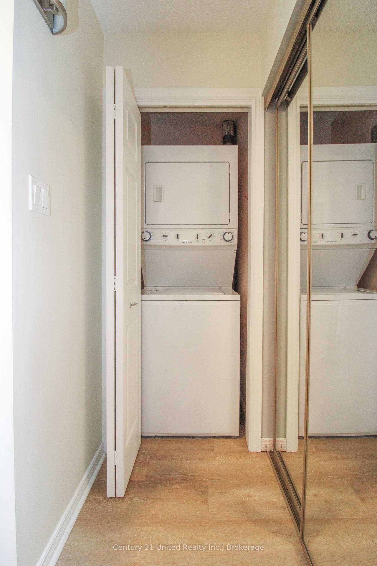 1110 Clonsilla Avenue Unit 204 photo 13