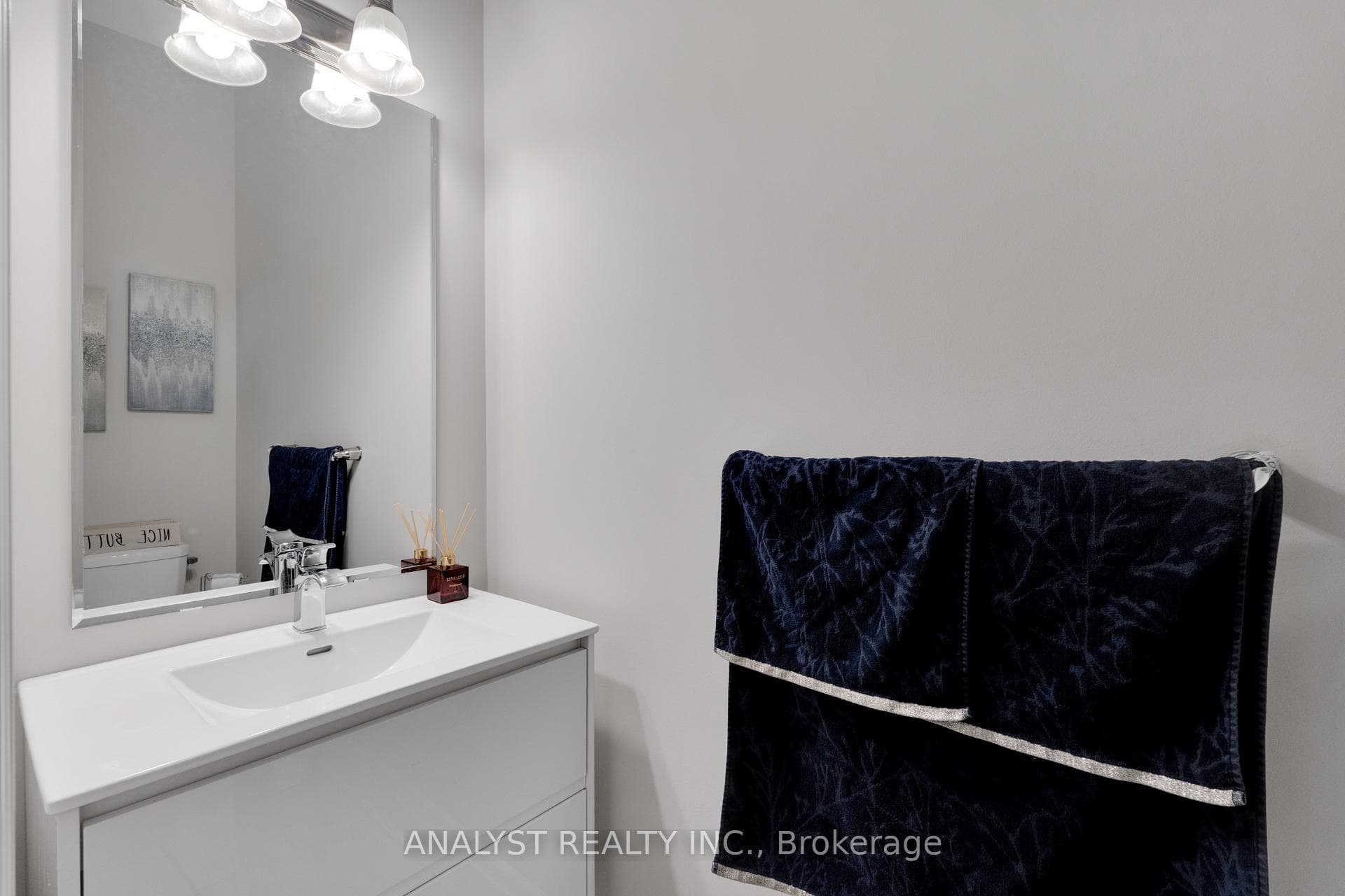 15 Streamside Street photo 15