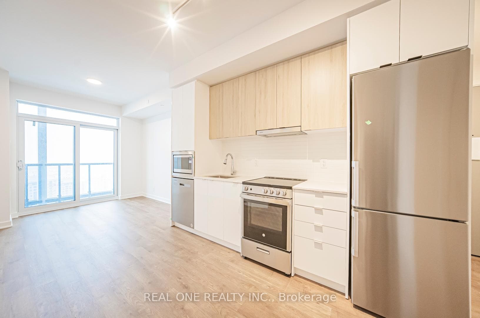 30 Upper Mall Way Unit A2606 photo 13
