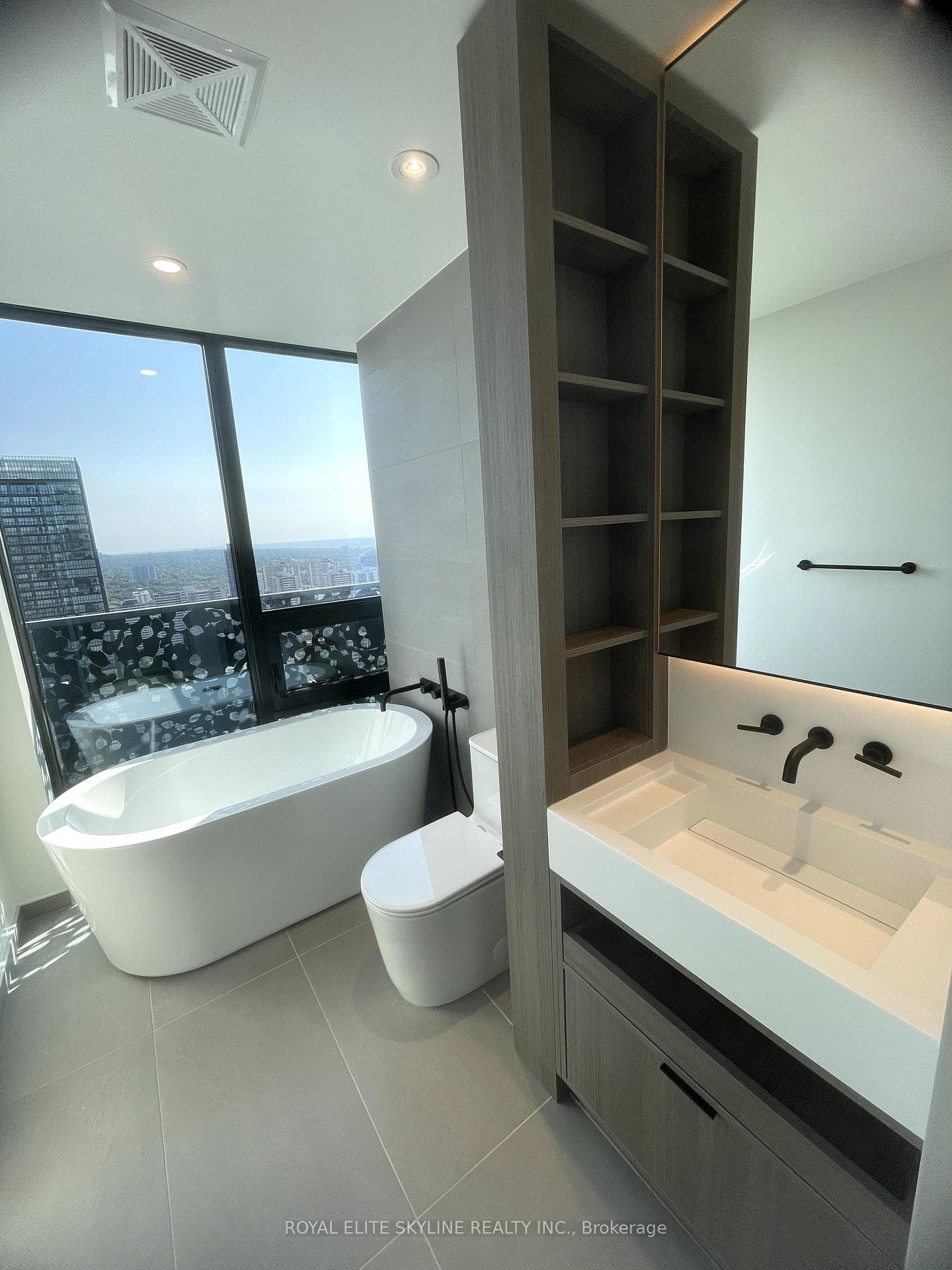 55 Charles Street Unit 4302 photo 10