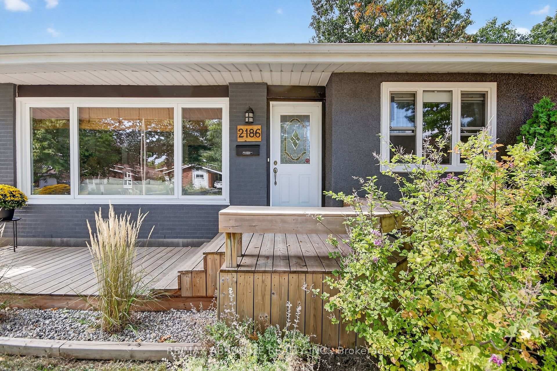 2186 Tawney Road photo 2