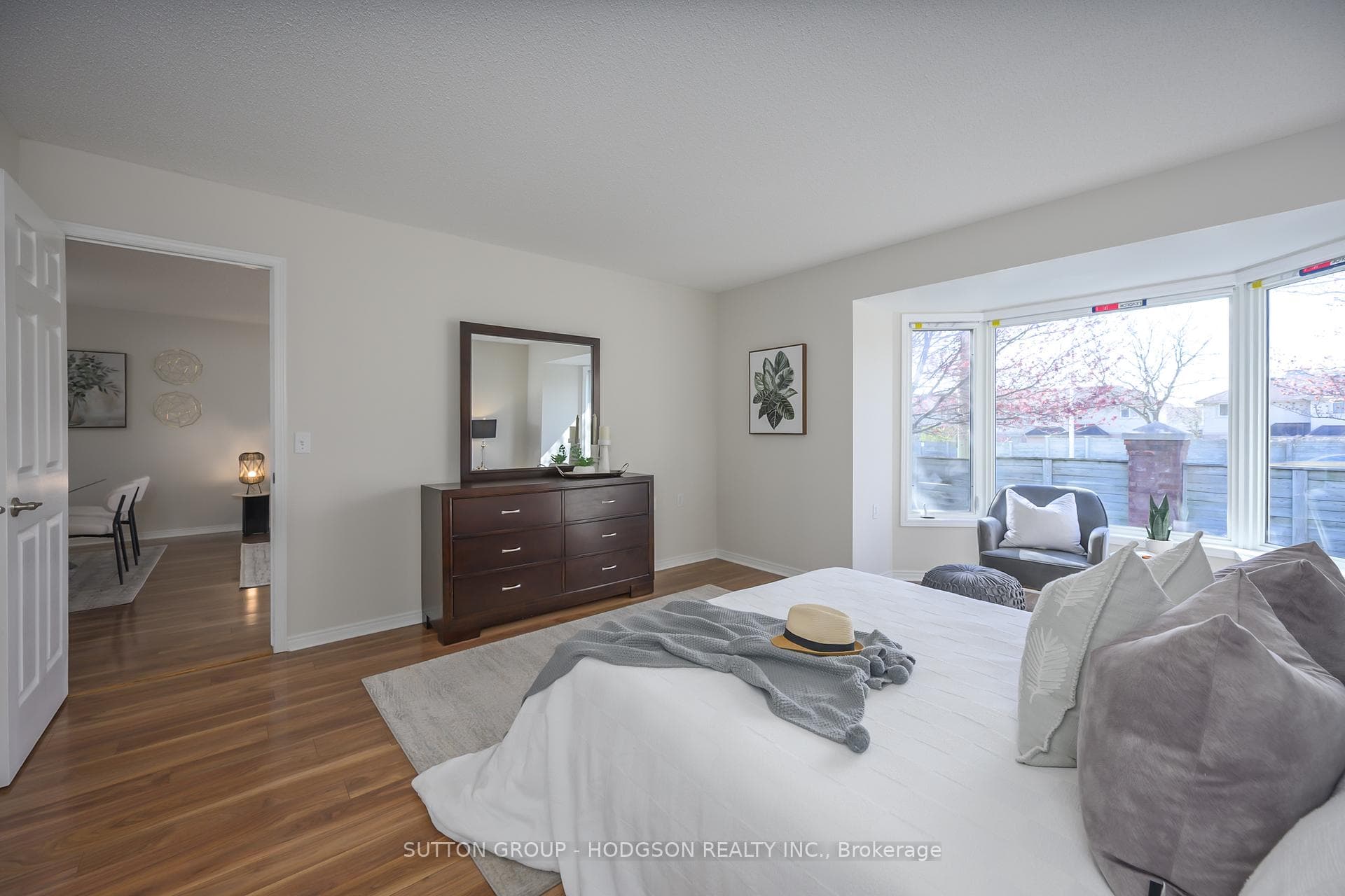 875 Thistledown Way Unit 32 photo 18