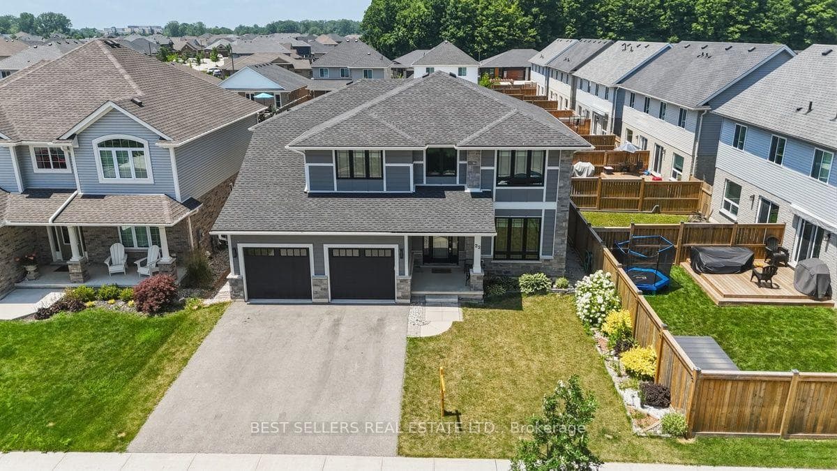 22 Weir Crescent photo 1