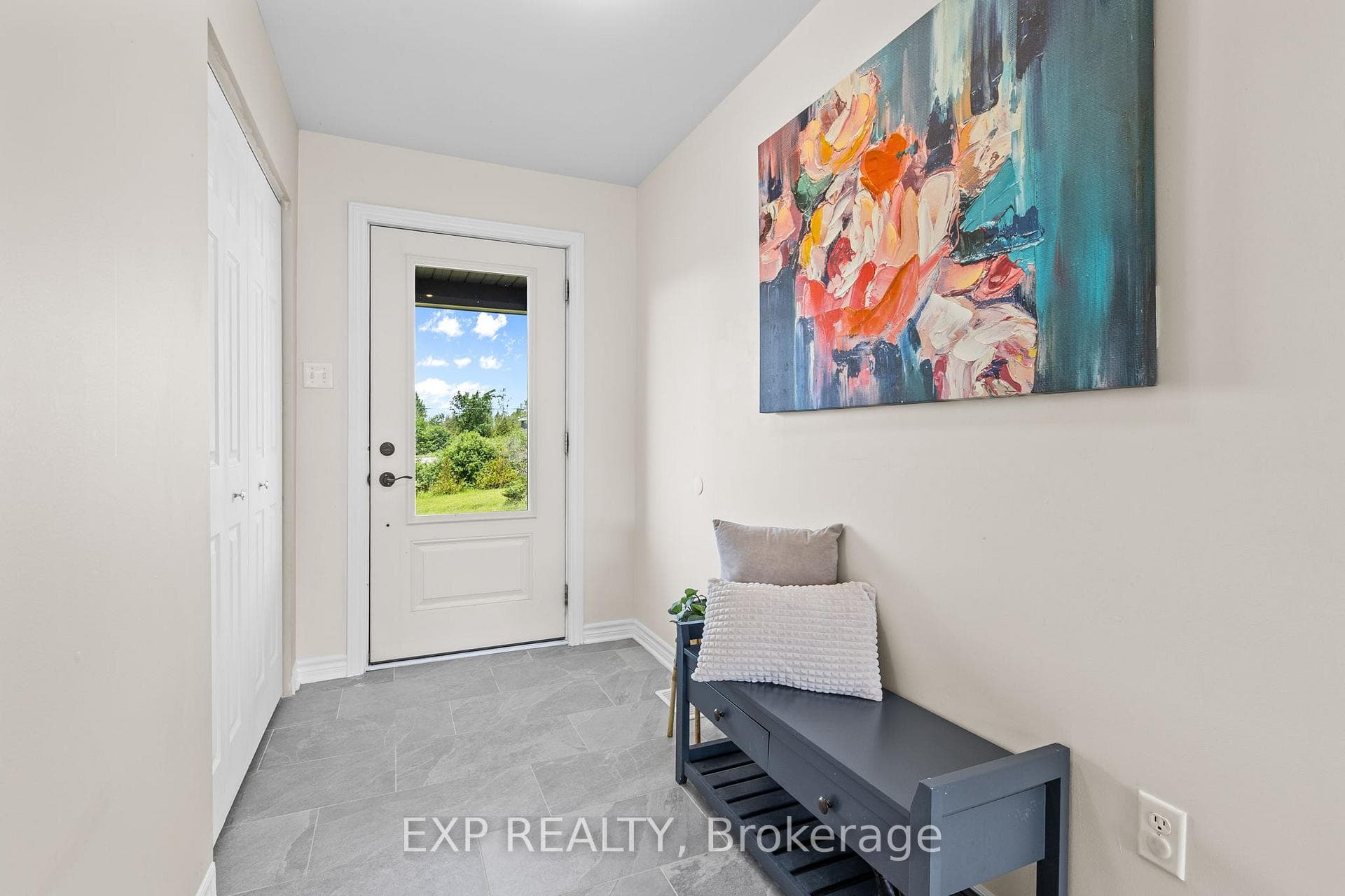 4153 Roger Stevens Drive photo 7