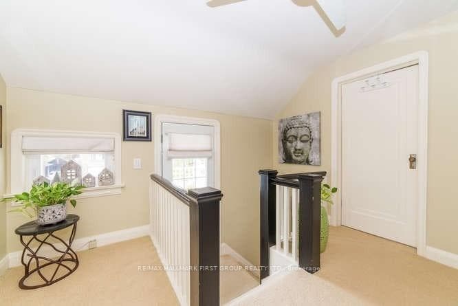 219 Athol Street Unit 1 photo 18