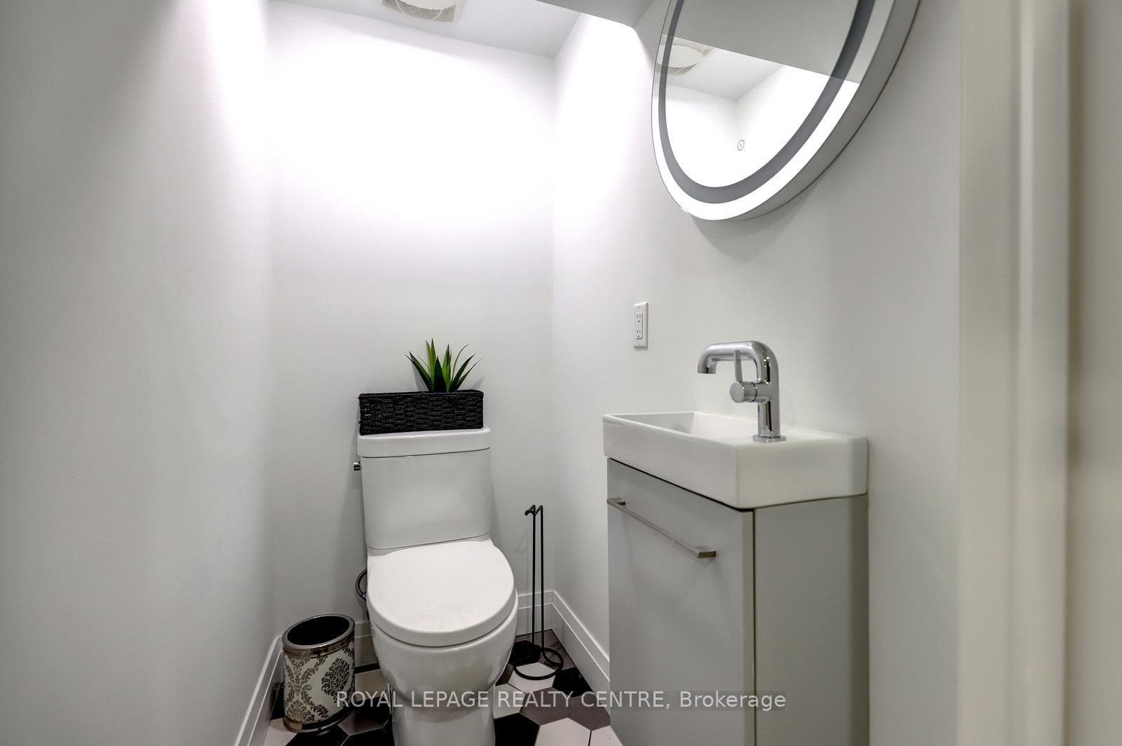 69 Glenda Jane Drive photo 32