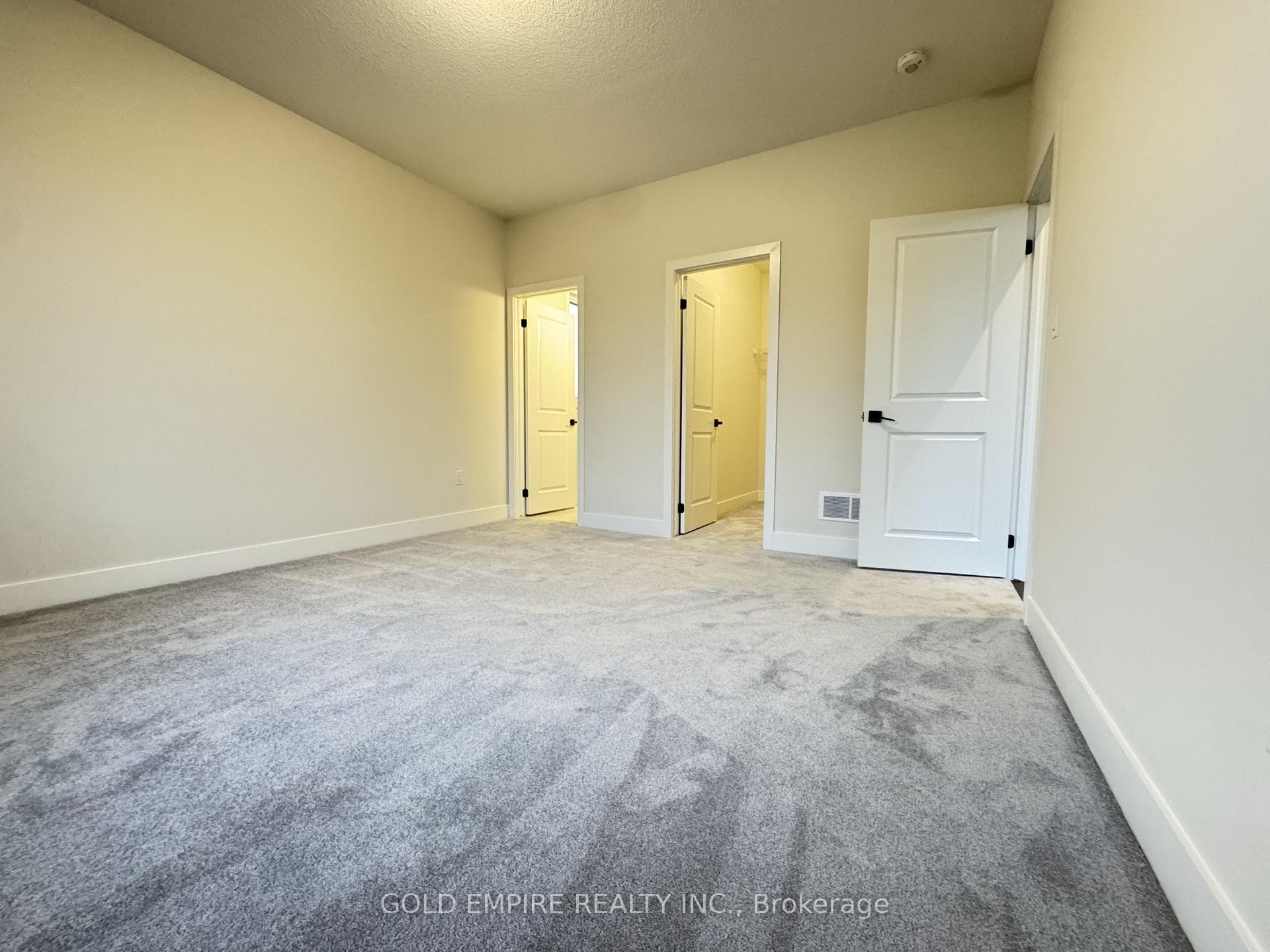 30 Julie Crescent Unit MAIN photo 20