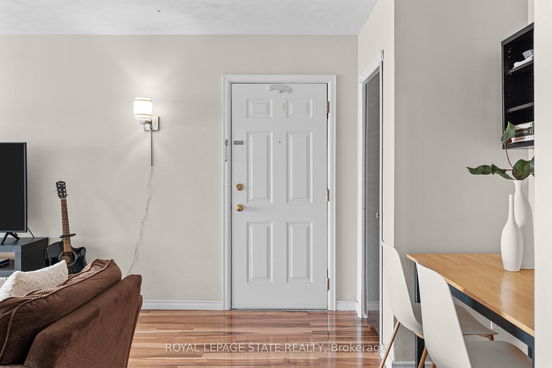 227 MacNab Street Unit 14 photo 4