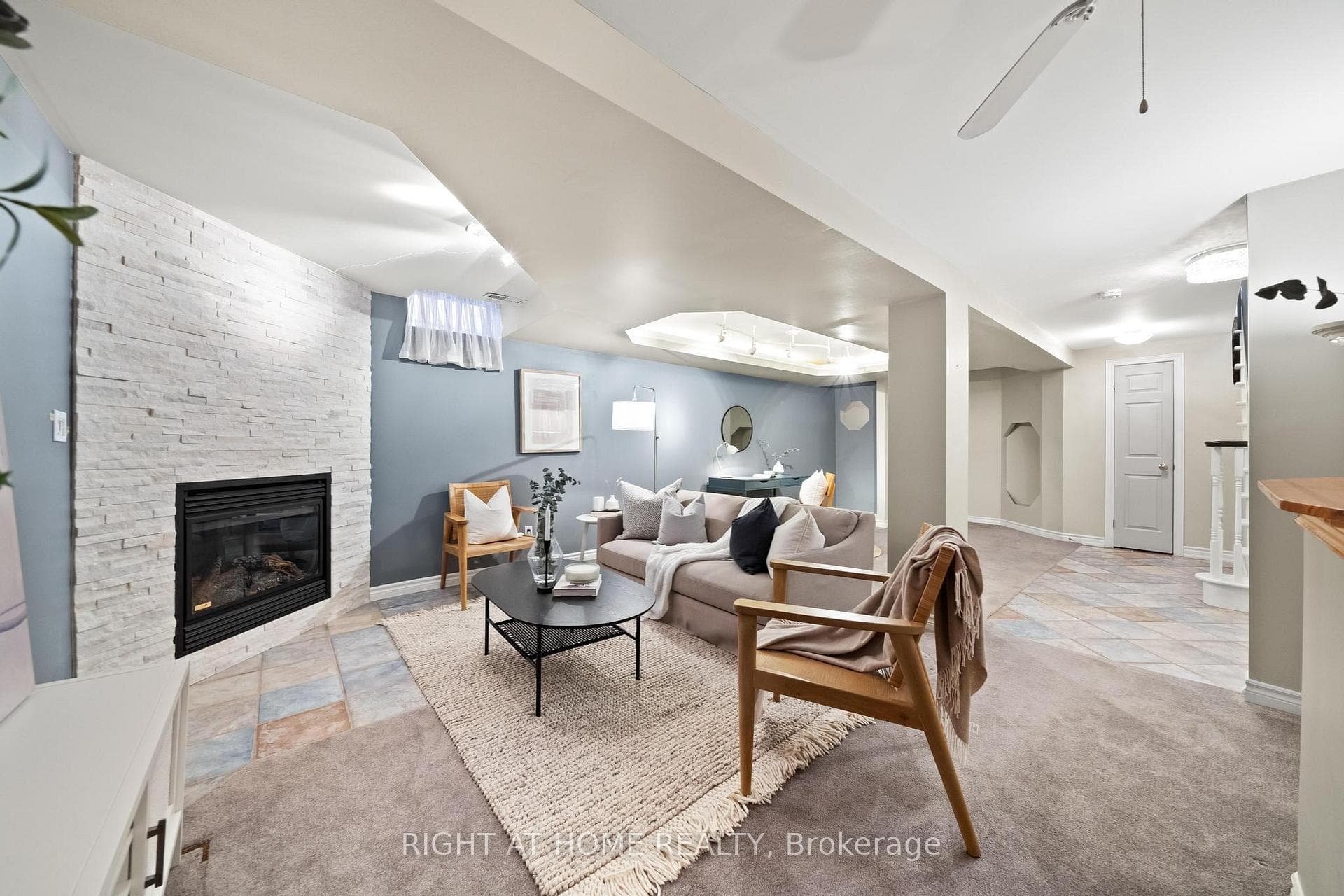 615 Young Avenue photo 38