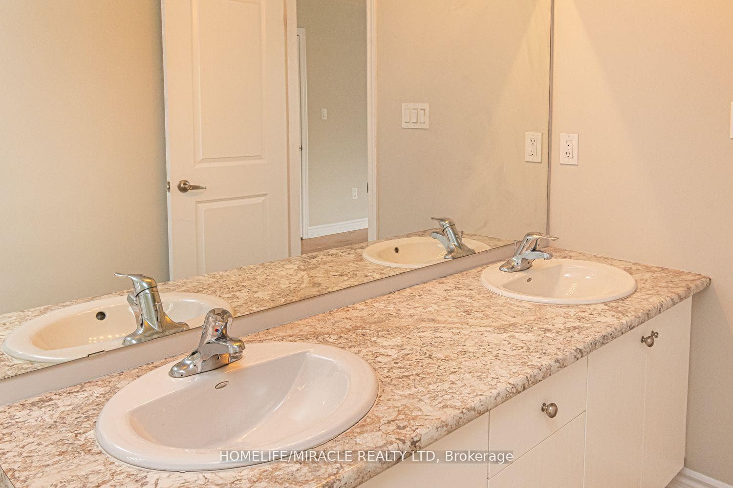 35 Bannister Road photo 20