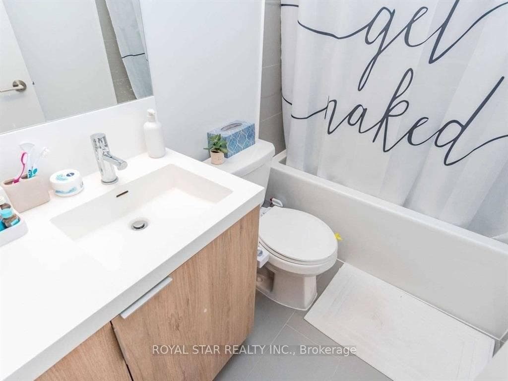 225 Sumach Street Unit 2612 photo 25