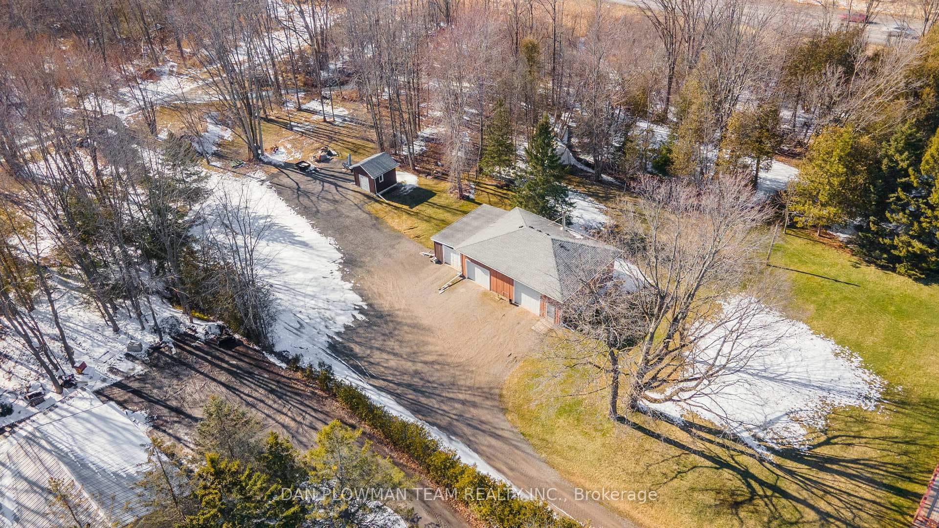 4880 Liberty Street photo 37