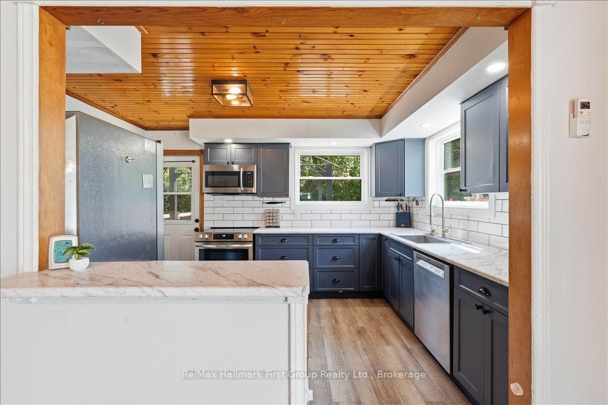 1233 Lazier Road photo 8