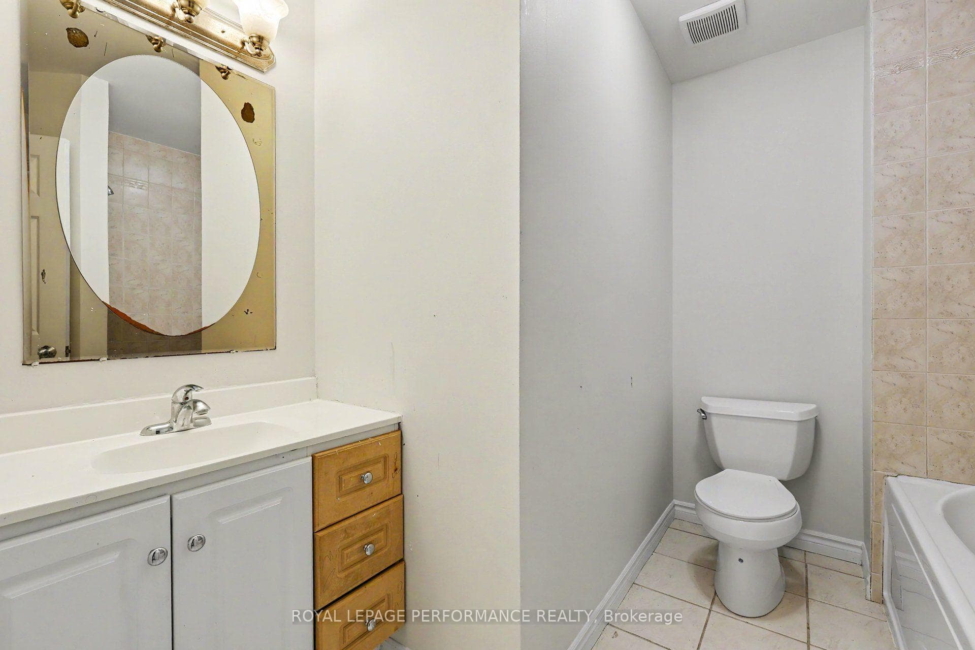 8 Southport Drive photo 22