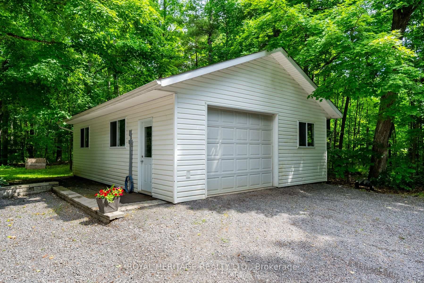 134 Rockhaven Road photo 3