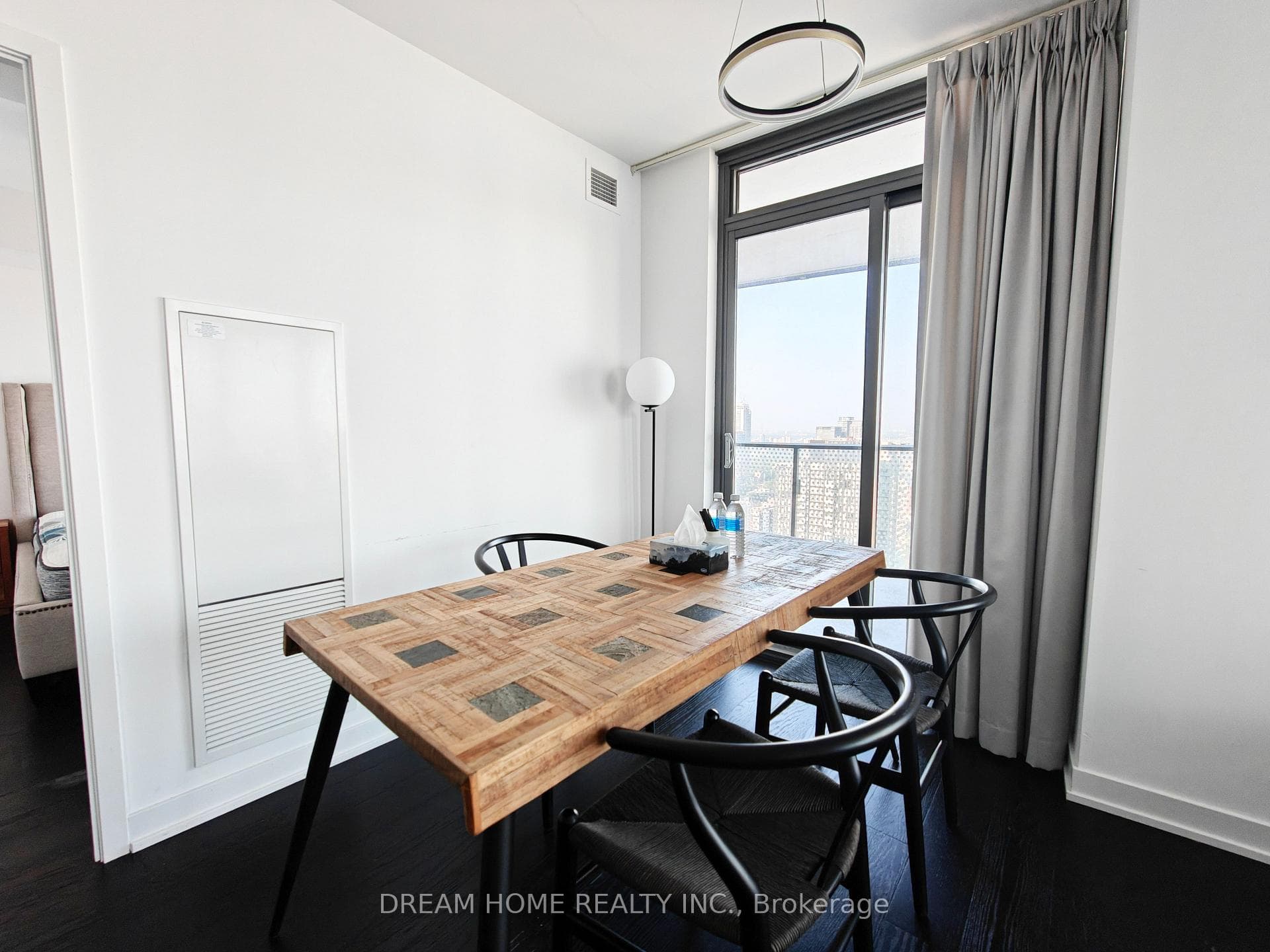 11 Wellesley Street Unit 3902 photo 10